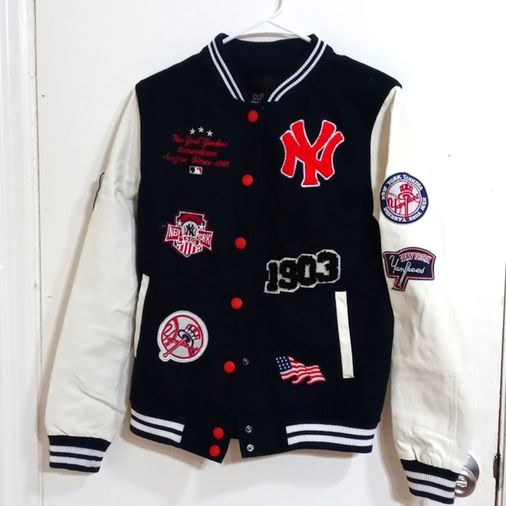 Major League Baseball coat